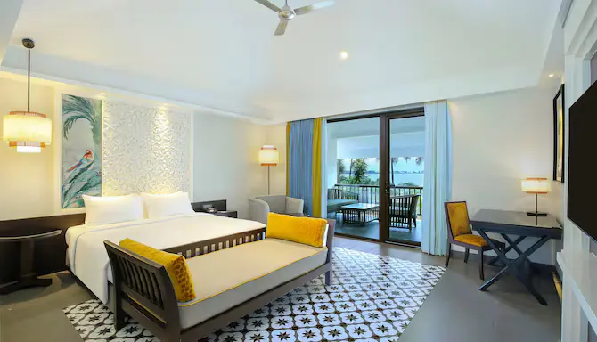 Chalet with Balcony - Lagoon View